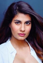Shreya Dhanwanthary