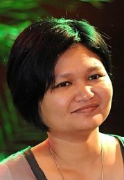 Titien Wattimena