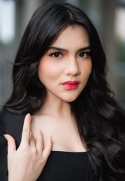 Davina Karamoy