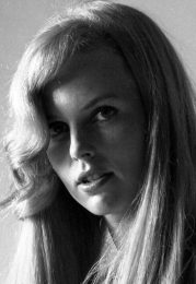 Roberta Collins